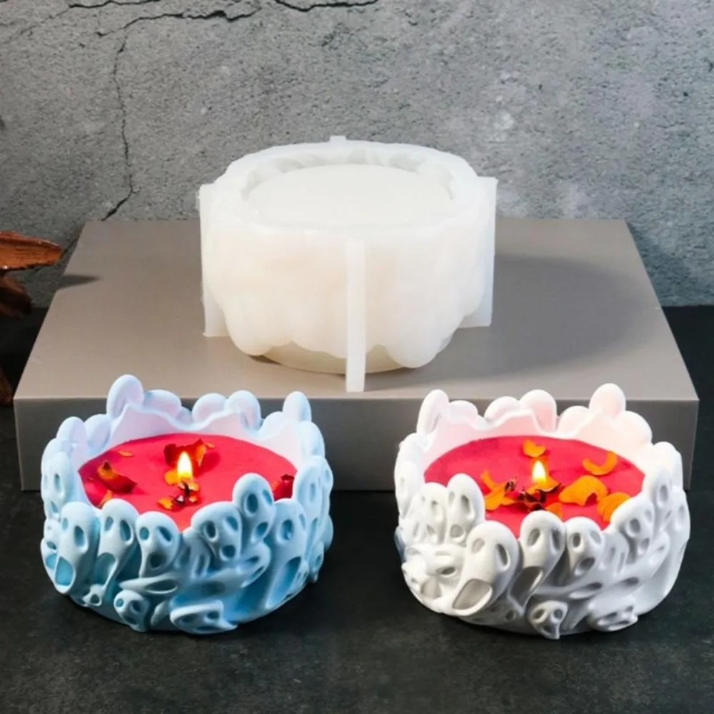 Halloween ghost candle holder silicone mold, suitable for gypsum craft pottery, Halloween decorations, Halloween gifts
Halloween ghost candle holder silicone mold, suitable for gypsum craft pottery, Halloween decorations, Halloween gifts