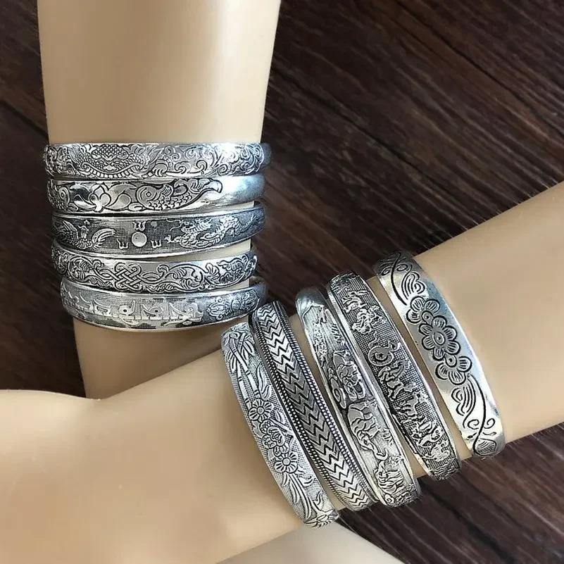 Retro Cuff Bracelets Tibetan Silver Metal Carving Fish Elephant Flower Bangles Vintage Gypsy Jewelry Female Gifts
Retro Cuff Bracelets Tibetan Silver Metal Carving Fish Elephant Flower Bangles Vintage Gypsy Jewelry Female Gifts