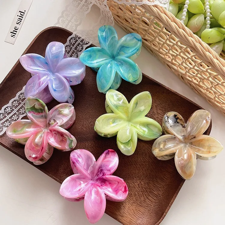 Smudged egg flower hairpin Beach Style Hairpins, Flower Claw Clips, Summer Flower Hairpins, Hawaiian Style
Smudged egg flower hairpin Beach Style Hairpins, Flower Claw Clips, Summer Flower Hairpins, Hawaiian Style