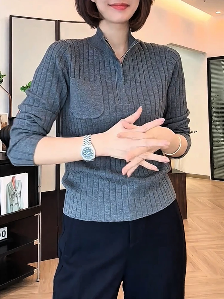 Корейский вязаный свитер на молнии с полосатым узором, осенне-зимняя новинка, большие размеры, универсальный, стройнящий топ
Корейский вязаный свитер на молнии с полосатым узором, осенне-зимняя новинка, большие размеры, универсальный, стройнящий топ