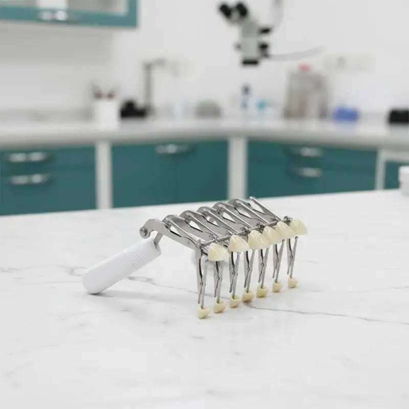 1pcs Dental Enamel Clips Ceramist Hex Clamps Six-tooth Clips For Glazing Porcelain Auxiliary Tool Dental Technician Laboratory
1pcs Dental Enamel Clips Ceramist Hex Clamps Six-tooth Clips For Glazing Porcelain Auxiliary Tool Dental Technician Laboratory