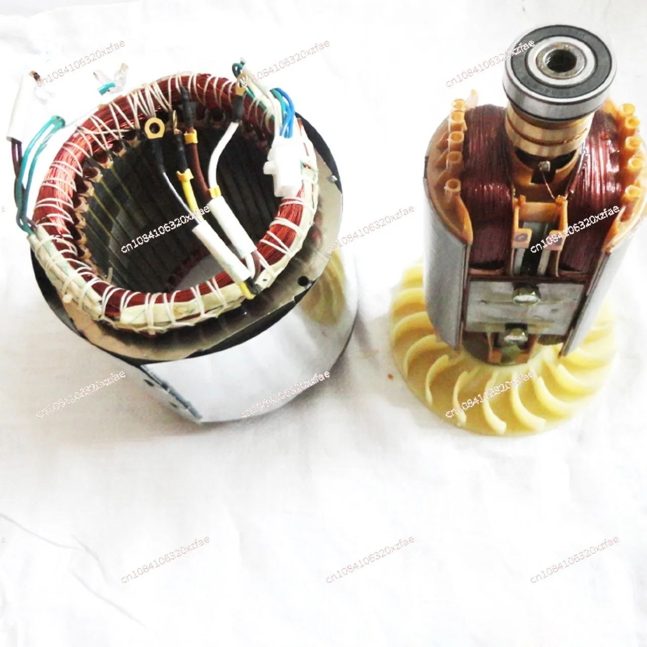 188F gasoline generator parts 5-6.5/7.5KW three-phase motor assembly
188F gasoline generator parts 5-6.5/7.5KW three-phase motor assembly