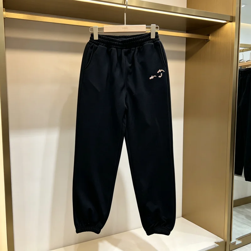 Black Derschutze Embroidery Koi Fish Bear Sweatpants Men Women High Quality Loose Sports Track Pants Jogger Trousers
Black Derschutze Embroidery Koi Fish Bear Sweatpants Men Women High Quality Loose Sports Track Pants Jogger Trousers