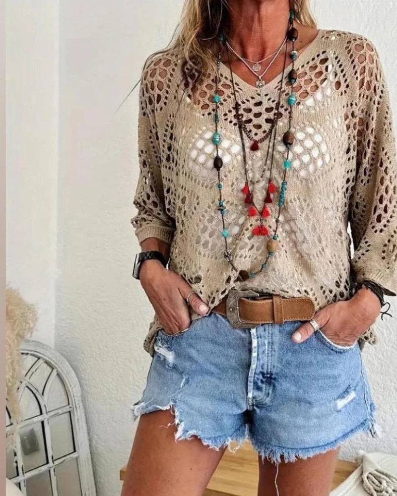 Women's Blouses Summer New Female Clothing Fashion Loose V Neck Hollow Out Knit Cover Up Casual Batwing Sleeve Business Top
Women's Blouses Summer New Female Clothing Fashion Loose V Neck Hollow Out Knit Cover Up Casual Batwing Sleeve Business Top