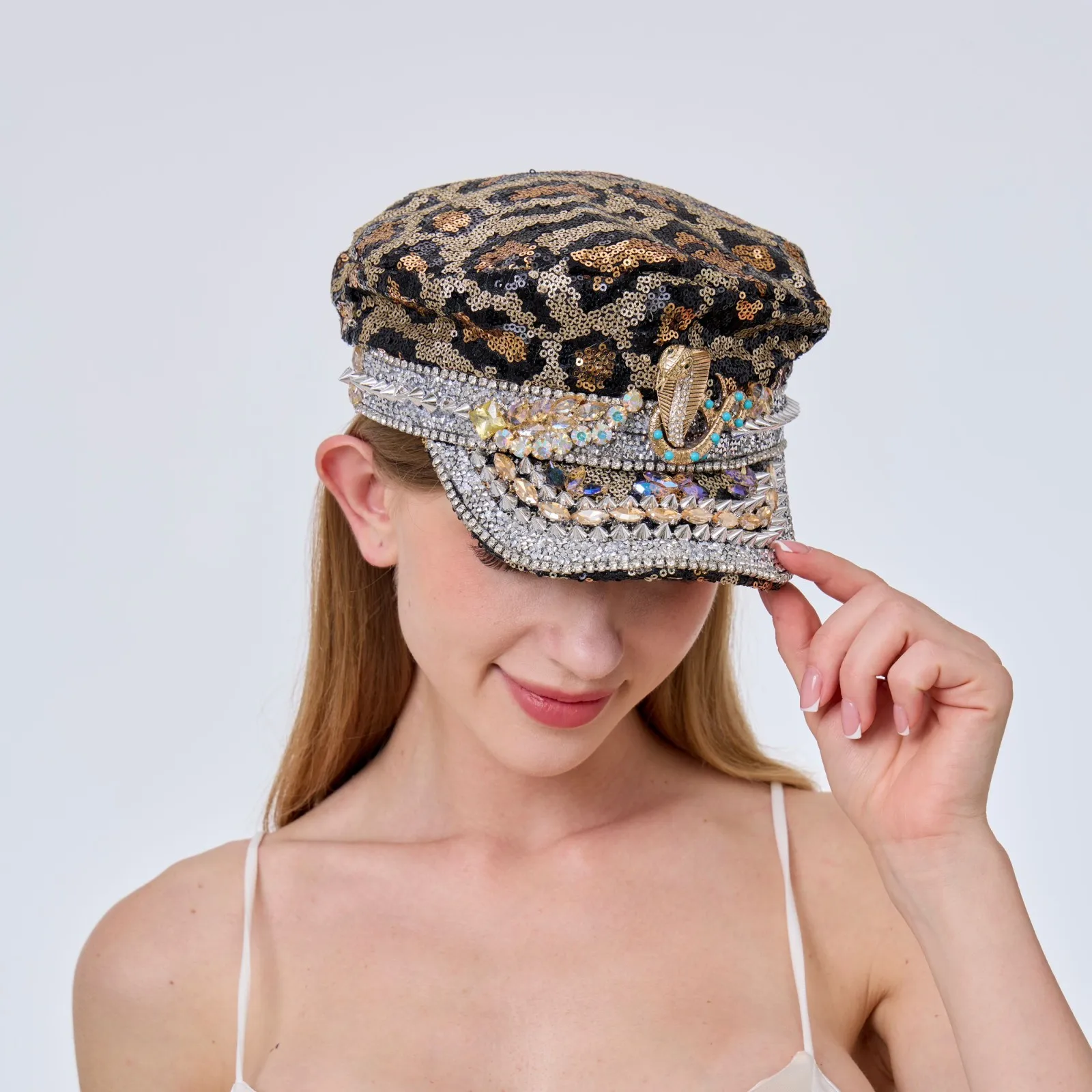 HongLuan диско леопардовая шляпа капитана в стиле стимпанк со стразами для женского фестиваля Burning Man, военные аксессуары и военная кепка для мужчин
HongLuan диско леопардовая шляпа капитана в стиле стимпанк со стразами для женского фестиваля Burning Man, военные аксессуары и военная кепка для мужчин