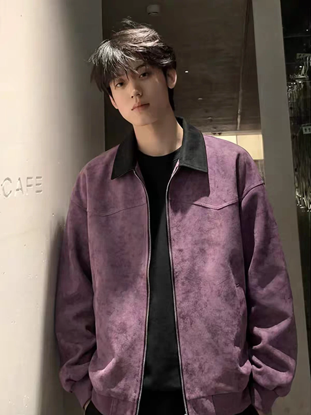 Purple Dyed PU Leather Jaet Men's ort Sle Retro oulder Ball Game Coat Spring Barn Wind Resistant Zipper Closure Outer...
Purple Dyed PU Leather Jaet Men's ort Sle Retro oulder Ball Game Coat Spring Barn Wind Resistant Zipper Closure Outer...