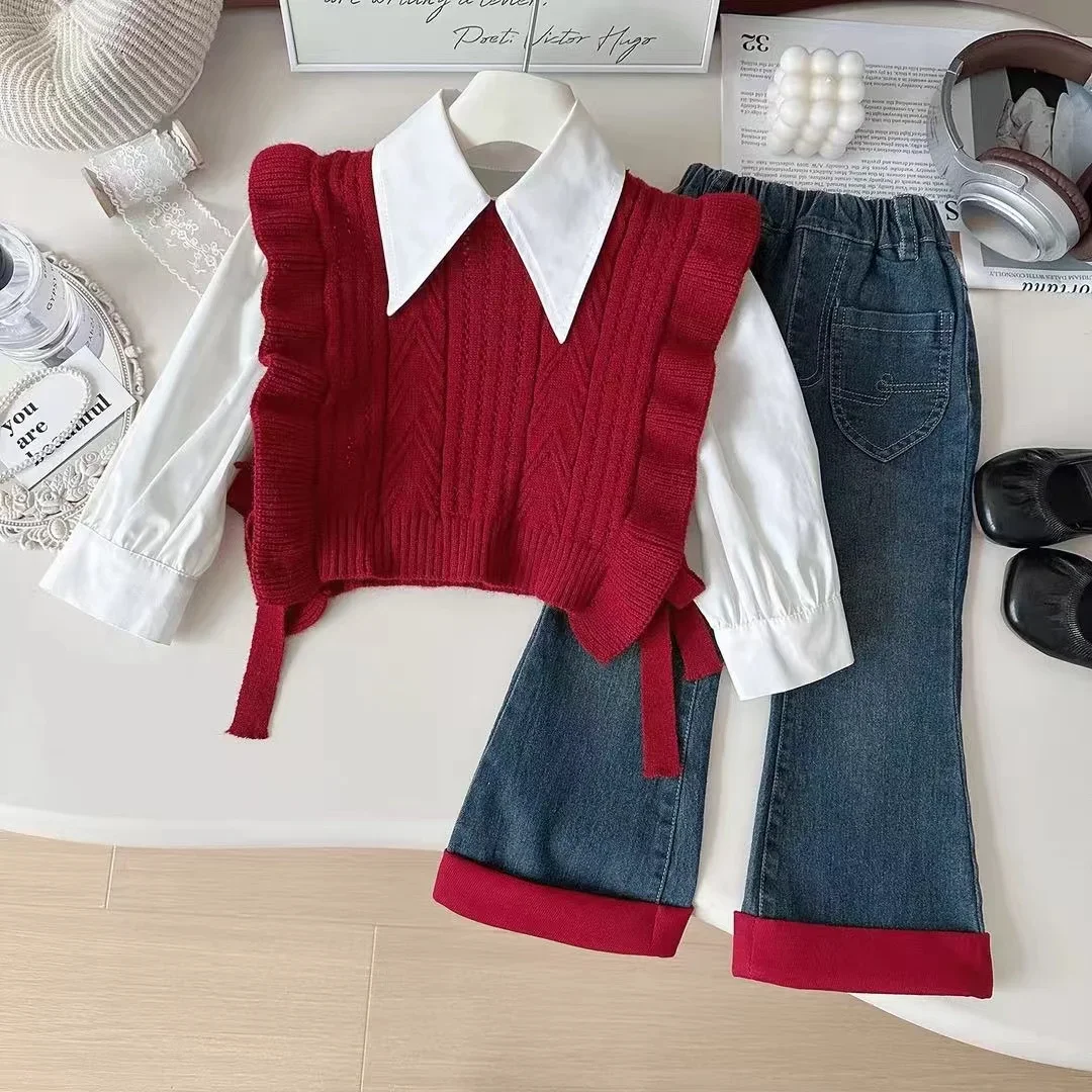 Korean Girls Sweater Vest Shirt Jeans Three-Piece Baby Temperament Suit 90-140cm 2025 Autumn New
Korean Girls Sweater Vest Shirt Jeans Three-Piece Baby Temperament Suit 90-140cm 2025 Autumn New