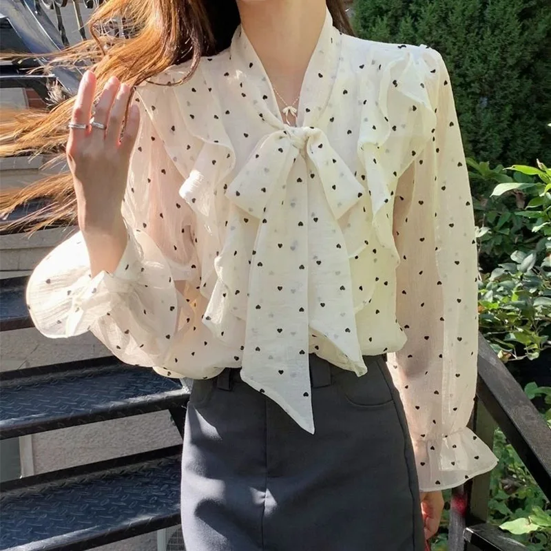 Vintage Festival Polka Dots Shirts Women Elegant Sweet Bow Long Sleeve Ruffles Tops Chic Loose Office Ladies Blouses Tops New
Vintage Festival Polka Dots Shirts Women Elegant Sweet Bow Long Sleeve Ruffles Tops Chic Loose Office Ladies Blouses Tops New