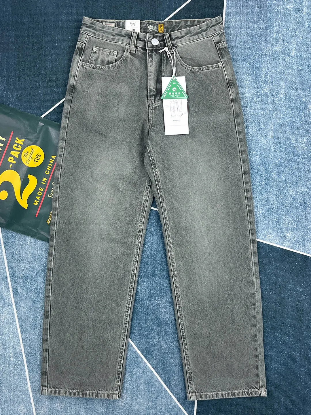 Q623# Spring New American Retro Heavyweight Denim Jeans Men's Amikaji 90% Cotton Washed Distressed Loose Straight Casual Pants
Q623# Spring New American Retro Heavyweight Denim Jeans Men's Amikaji 90% Cotton Washed Distressed Loose Straight Casual Pants
