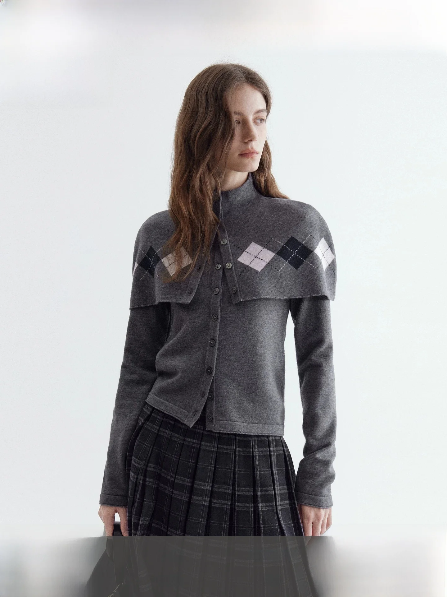 Fano Studio Autumn New Retro British Knitted Cardigan And Top Set Women's Fashion Ensemble Straight Cut Spring Commute Style
Fano Studio Autumn New Retro British Knitted Cardigan And Top Set Women's Fashion Ensemble Straight Cut Spring Commute Style