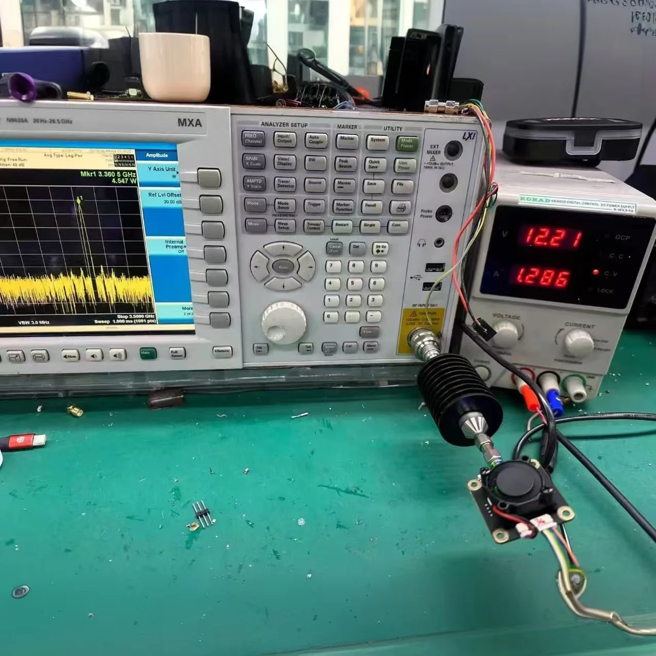 VTX Transmitter 1.7G 1.9G 1.6W VRX 8CH PAL/NTSC Analog Video Transmission 1.7-1.9G Receiver for FatShark Skyzone FPV Goggles
VTX Transmitter 1.7G 1.9G 1.6W VRX 8CH PAL/NTSC Analog Video Transmission 1.7-1.9G Receiver for FatShark Skyzone FPV Goggles