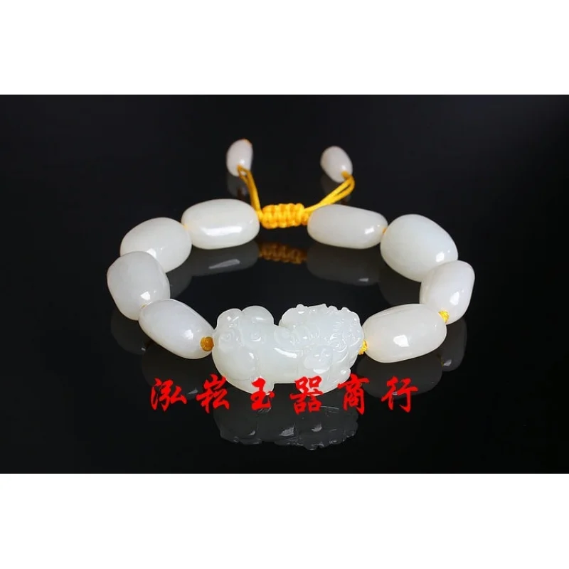 Hotan Green- Pixiu , White Jade Gemstone Bracelet Men and Women
Hotan Green- Pixiu , White Jade Gemstone Bracelet Men and Women