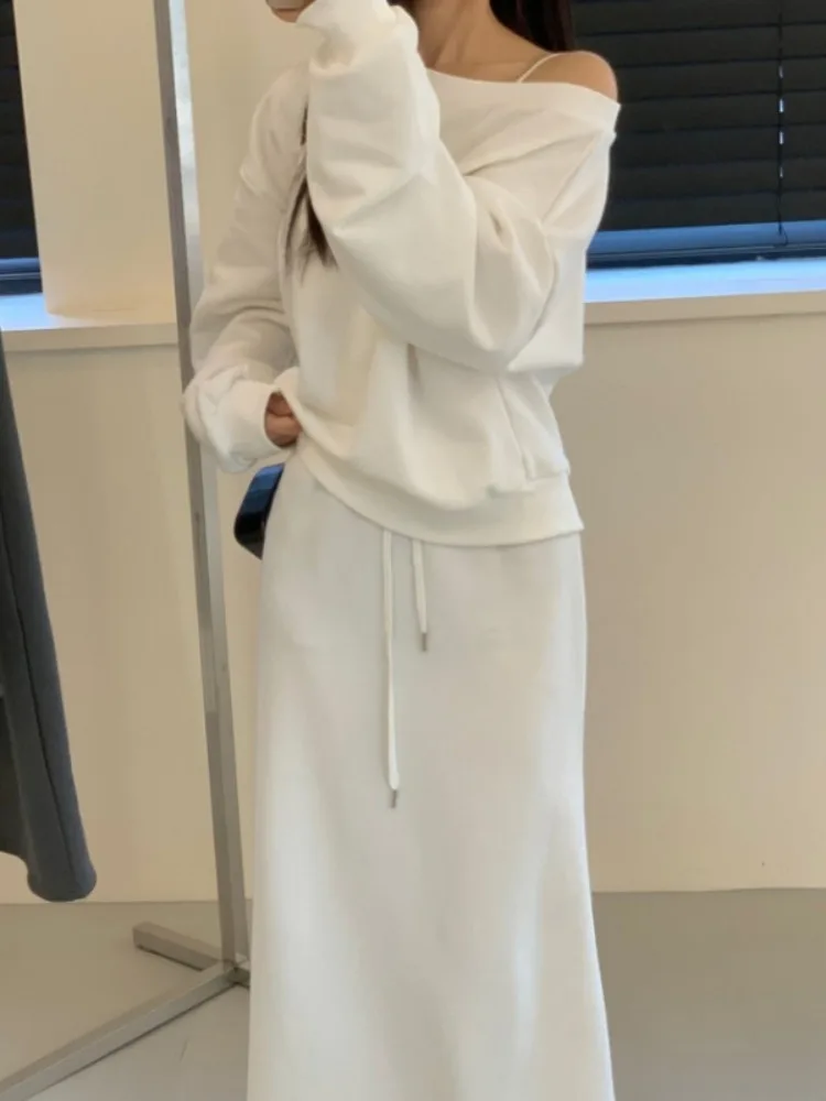 Shoulder Bared Hoodie High Waist Skirt Set Women's Loose Casual Long Skirt Two Piece Set Spring Autumn Winter Street Style
Shoulder Bared Hoodie High Waist Skirt Set Women's Loose Casual Long Skirt Two Piece Set Spring Autumn Winter Street Style