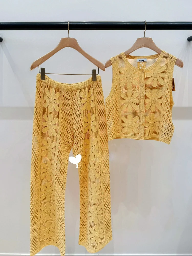 Yellow Flower Embroidery Sleeveless Top And Long Pants Summer Vacation Style Women's Fashion Set Casual Cotton Autumn Wear
Yellow Flower Embroidery Sleeveless Top And Long Pants Summer Vacation Style Women's Fashion Set Casual Cotton Autumn Wear