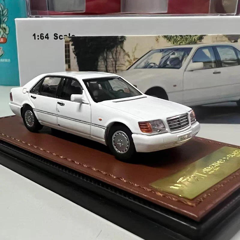 Diecast Original 1:64 Scale S600 W140 Alloy Model Simulation Decoration Souvenirs Gifts Collection Static Display
Diecast Original 1:64 Scale S600 W140 Alloy Model Simulation Decoration Souvenirs Gifts Collection Static Display