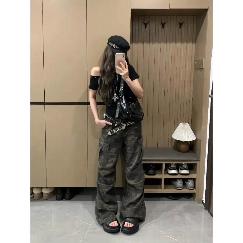 Women American Retro Camouflage Baggy Wide Leg Straight Denim Jeans
Women American Retro Camouflage Baggy Wide Leg Straight Denim Jeans