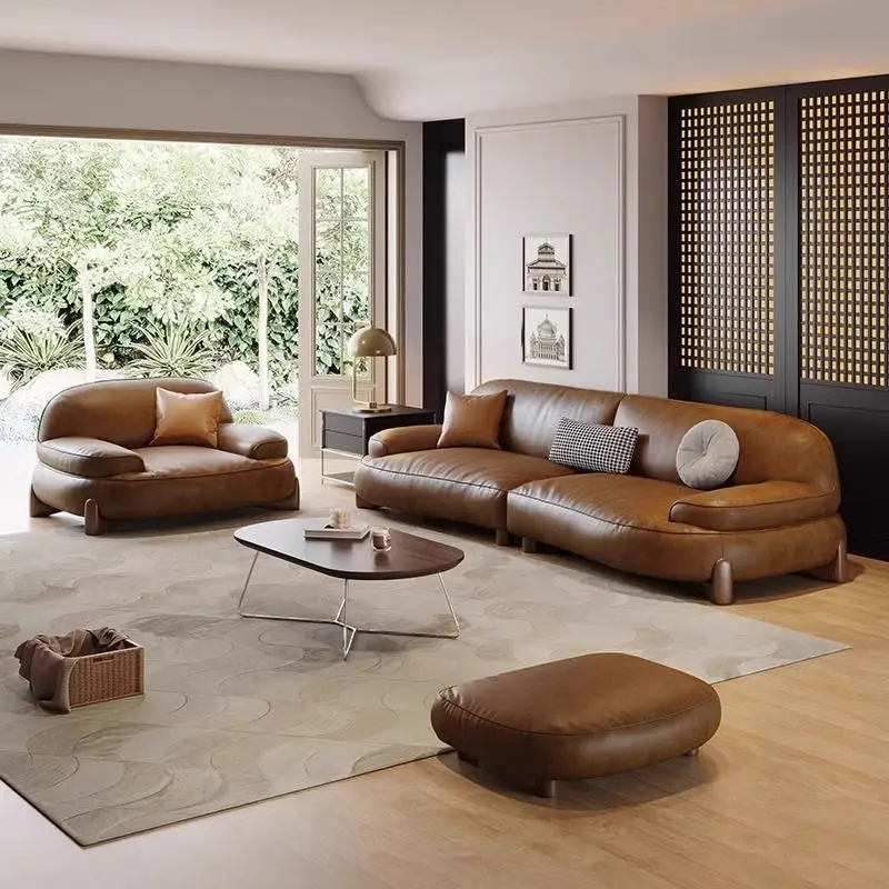 Simple French antique curved sofa
Simple French antique curved sofa