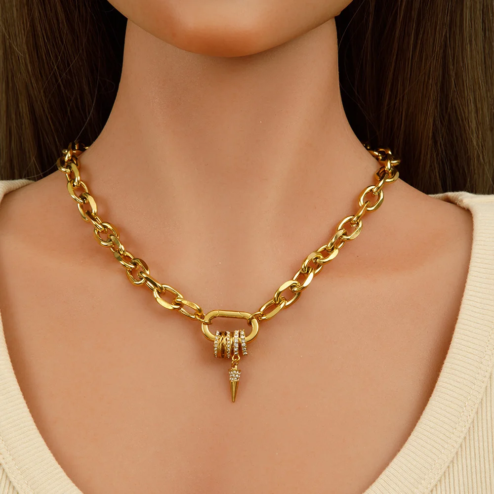 Fashion Matte Jewelry 18k Gold Plated Oval Chain Ring Spring Buckle Stainless Steel Full Zircon Charm Necklace
Fashion Matte Jewelry 18k Gold Plated Oval Chain Ring Spring Buckle Stainless Steel Full Zircon Charm Necklace