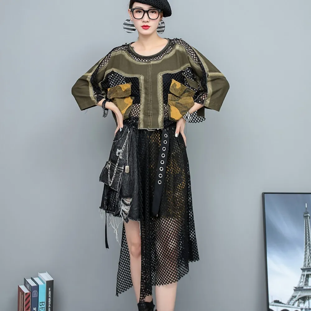 Personalized Cool Camouflage Patchwork Mesh Short Sleeved T-shirt + Wide Leg Shorts Two-piece Set Women 2024 Summer LX800
Personalized Cool Camouflage Patchwork Mesh Short Sleeved T-shirt + Wide Leg Shorts Two-piece Set Women 2024 Summer LX800