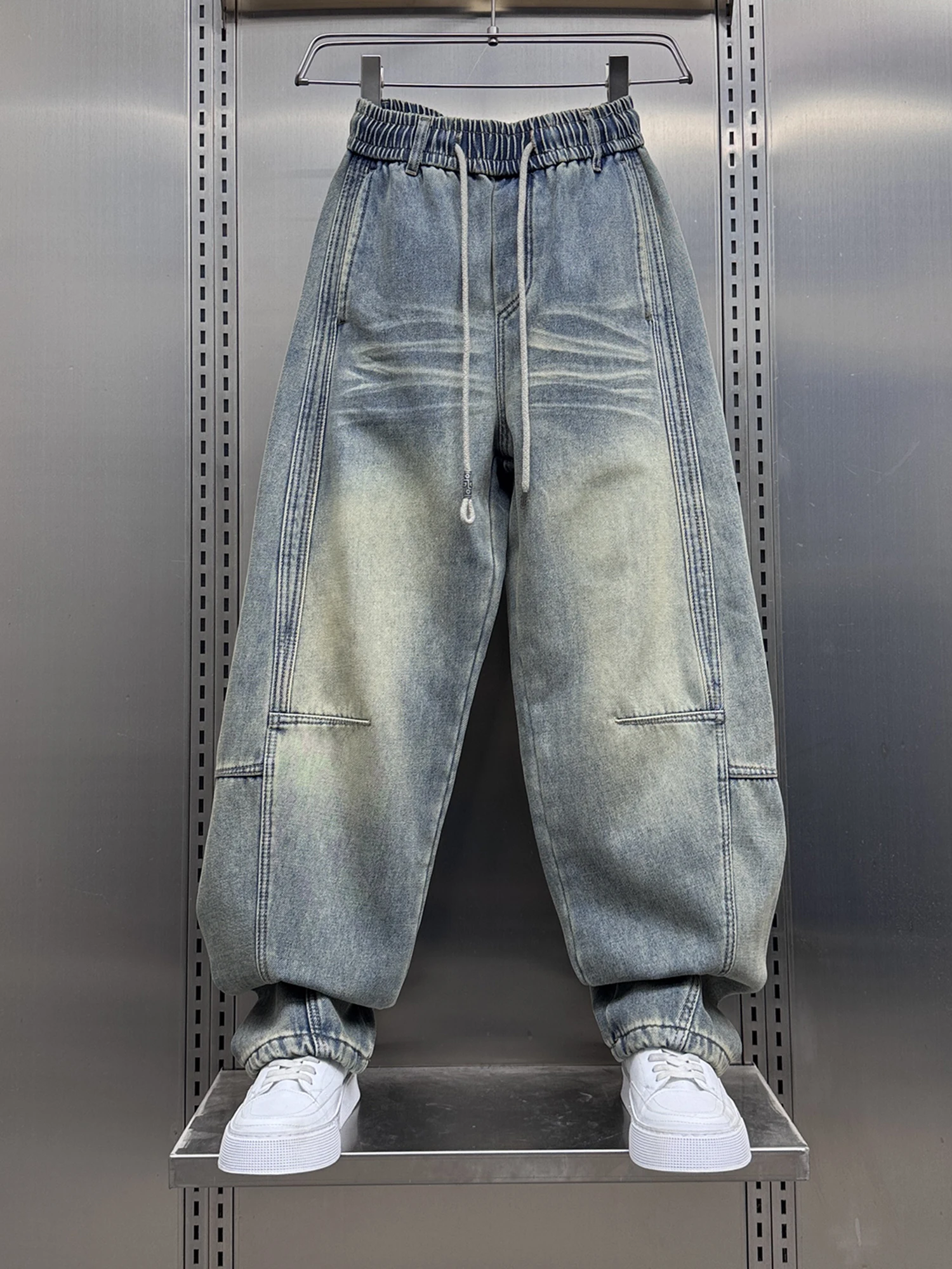 Washed Fleece Lined Loose Men's Jeans American Style Trendy Brand Vintage Straight Leg Trousers Versatile Fashionable Casual ...
Washed Fleece Lined Loose Men's Jeans American Style Trendy Brand Vintage Straight Leg Trousers Versatile Fashionable Casual ...