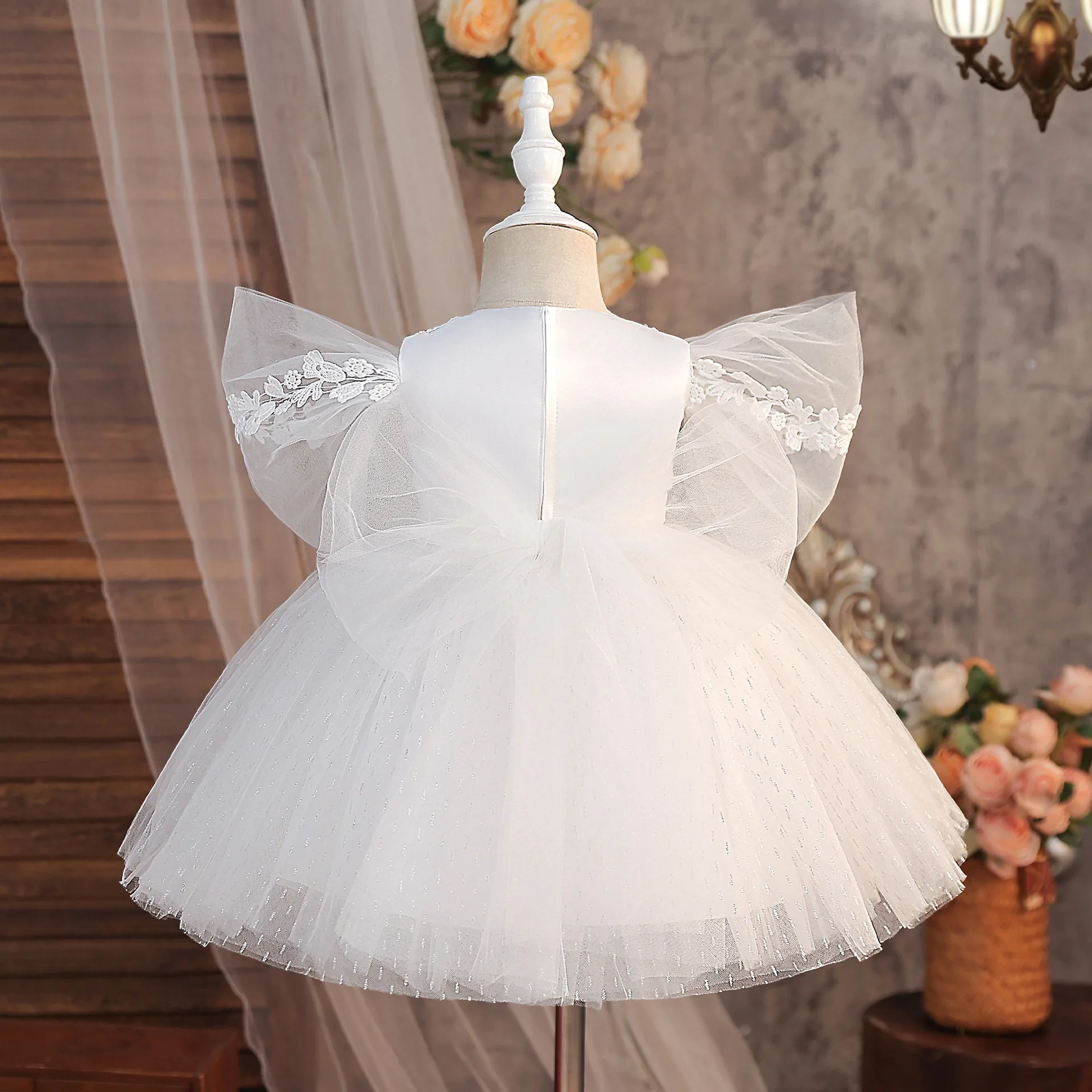 Custom Flower Girl Dress For Wedding Birthday Party Pageant Kids Lace Flutter Sleeve Tulle Formal Gown Little Girls Princess
Custom Flower Girl Dress For Wedding Birthday Party Pageant Kids Lace Flutter Sleeve Tulle Formal Gown Little Girls Princess