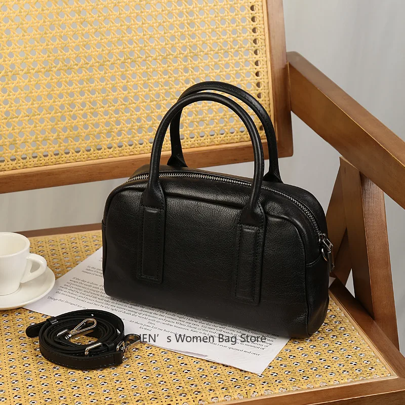 2025 New Genuine Leather Women's Handbag Retro Shoulder Bag Cow Leather Commuter Crossbody Female Bag for Shopping travel
2025 New Genuine Leather Women's Handbag Retro Shoulder Bag Cow Leather Commuter Crossbody Female Bag for Shopping travel
