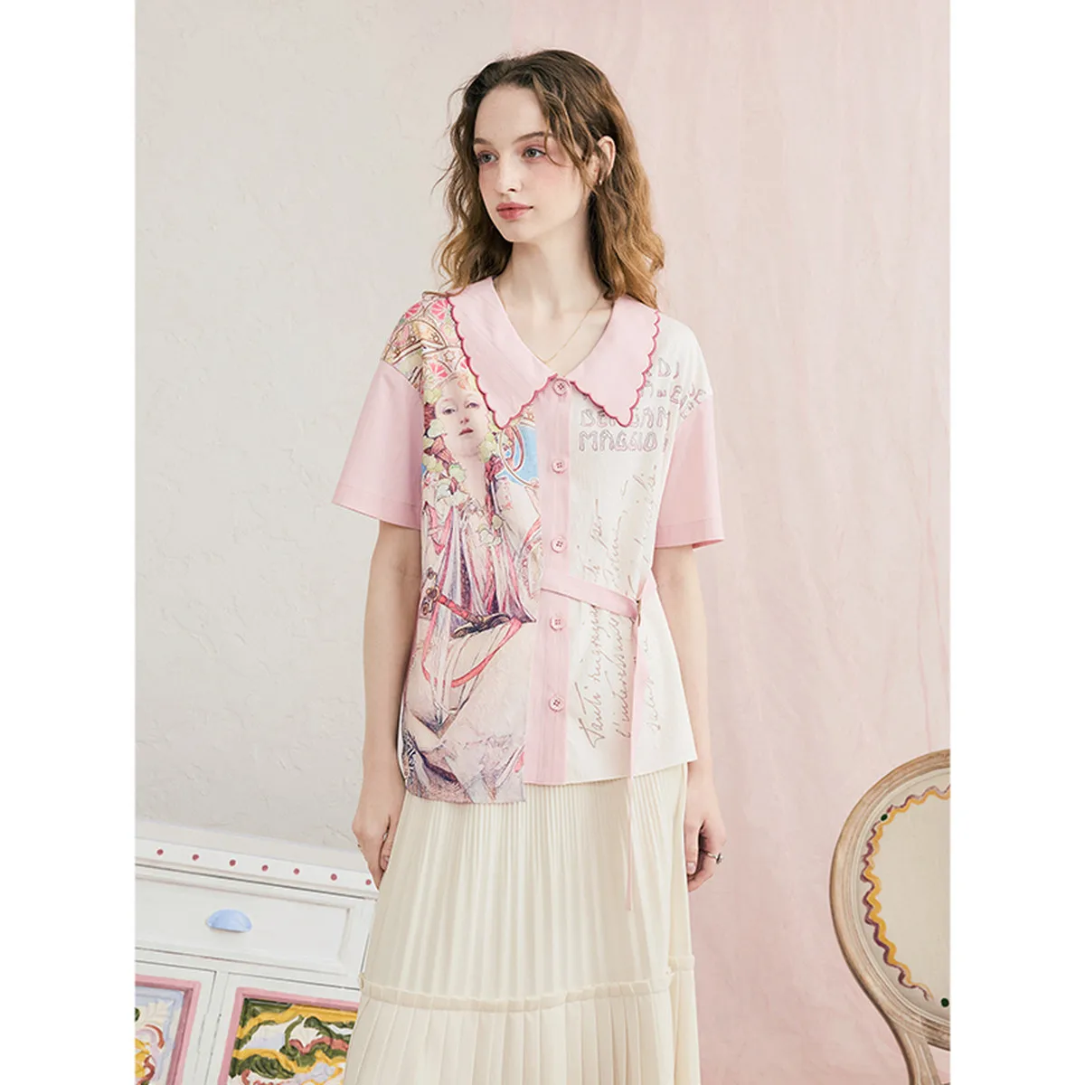 Elegant Strappy Embroidered Lapel Shirt for Women
Elegant Strappy Embroidered Lapel Shirt for Women