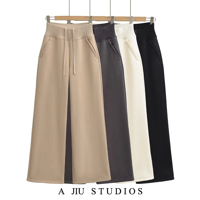 Американские повседневные брюки с широкой талией и прямыми штанинами, женские осенне-зимние универсальные свободные утягивающие широкие брюки Spor Sweat...
Американские повседневные брюки с широкой талией и прямыми штанинами, женские осенне-зимние универсальные свободные утягивающие широкие брюки Spor Sweat...