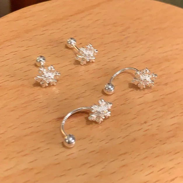 Real 925 Sterling Silver Mini Zircon Snowflake Stud Earrings for Women Cute Fine Jewelry Piercing Screw Bead Accessories
Real 925 Sterling Silver Mini Zircon Snowflake Stud Earrings for Women Cute Fine Jewelry Piercing Screw Bead Accessories