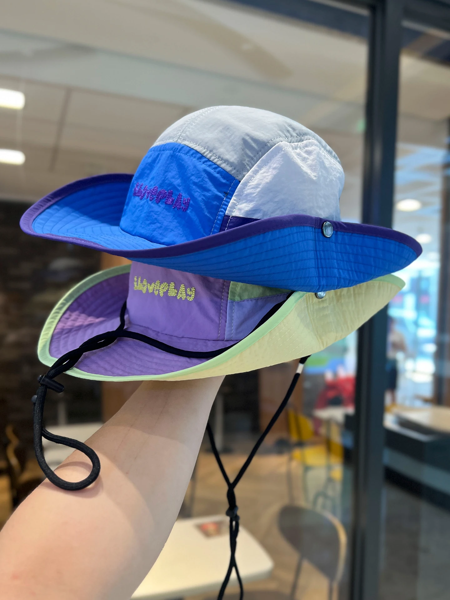 matching letter bucket hat men's and women's summer thin breathable quick-drying sun hat outdoor camping mountaineering hat
matching letter bucket hat men's and women's summer thin breathable quick-drying sun hat outdoor camping mountaineering hat