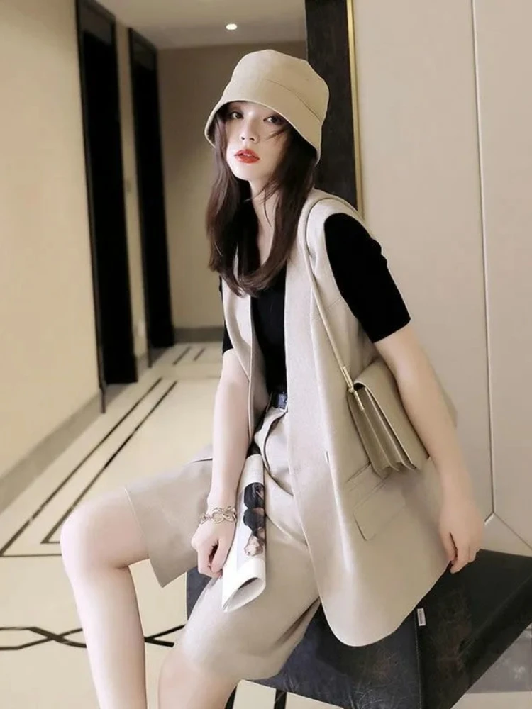 Женские комплекты, однотонные жилеты на пуговицах, футболки, шорты, крутая уличная одежда унисекс, элегантная повседневная шикарная одежда в корейском стиле, новинка лета BF 
Женские комплекты, однотонные жилеты на пуговицах, футболки, шорты, крутая уличная одежда унисекс, элегантная повседневная шикарная одежда в корейском стиле, новинка лета BF