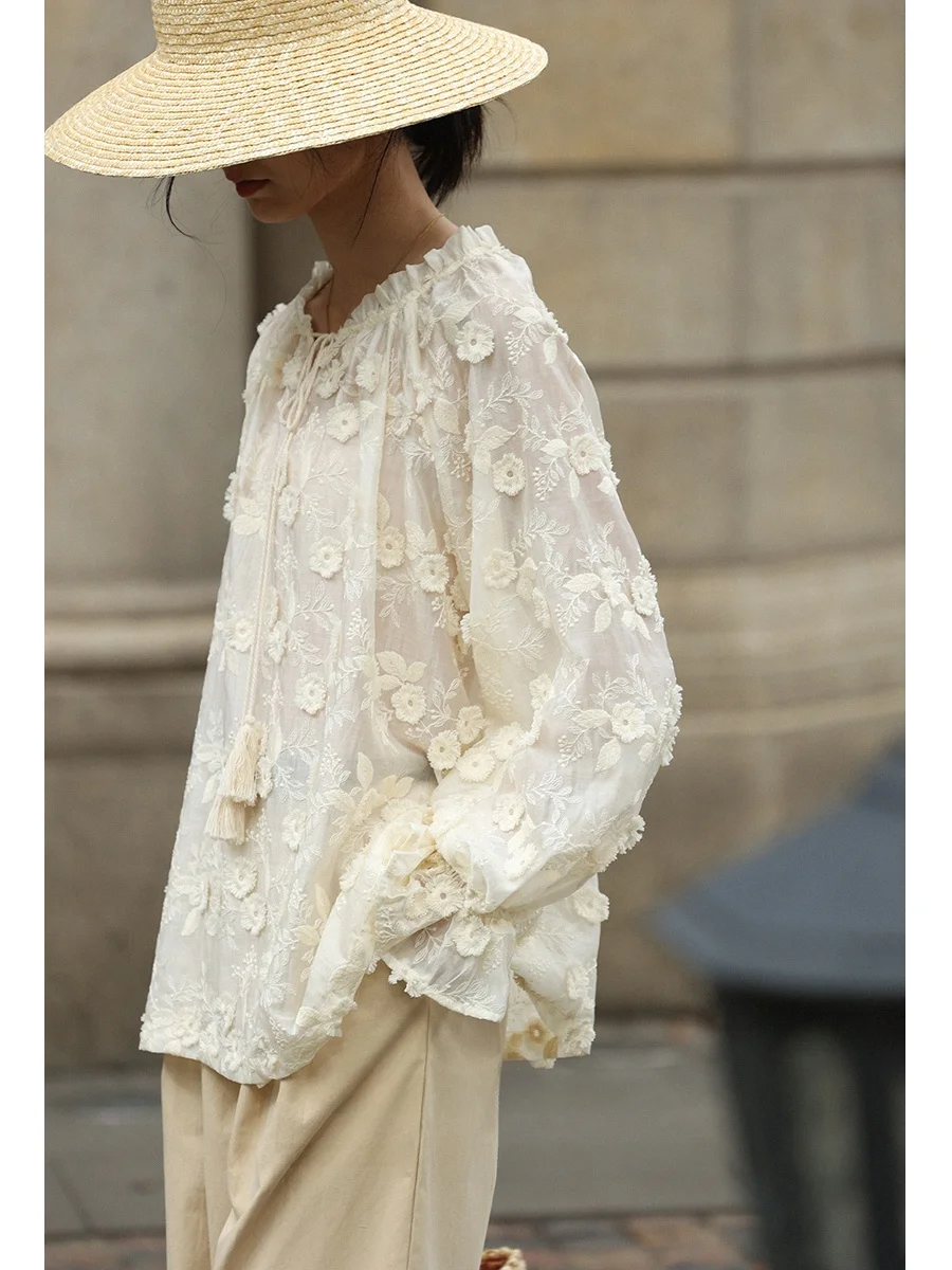 Loose Long Sleeve Women's Shirt Embroidery Heavy Work Floral Lace Collar French Style Casual Fashion Summer New Arrival
Loose Long Sleeve Women's Shirt Embroidery Heavy Work Floral Lace Collar French Style Casual Fashion Summer New Arrival