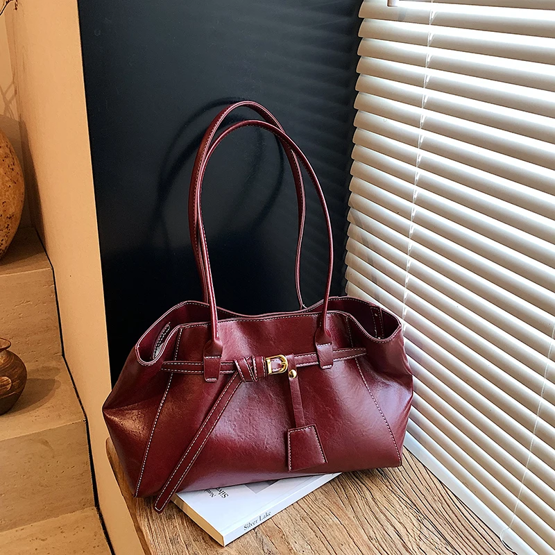 Luxury Brand Women Messenger Bag, Premium Leather Shoulder Bag For Ladies, Chic Crossbody Bag With Classic Elegant Design
Luxury Brand Women Messenger Bag, Premium Leather Shoulder Bag For Ladies, Chic Crossbody Bag With Classic Elegant Design