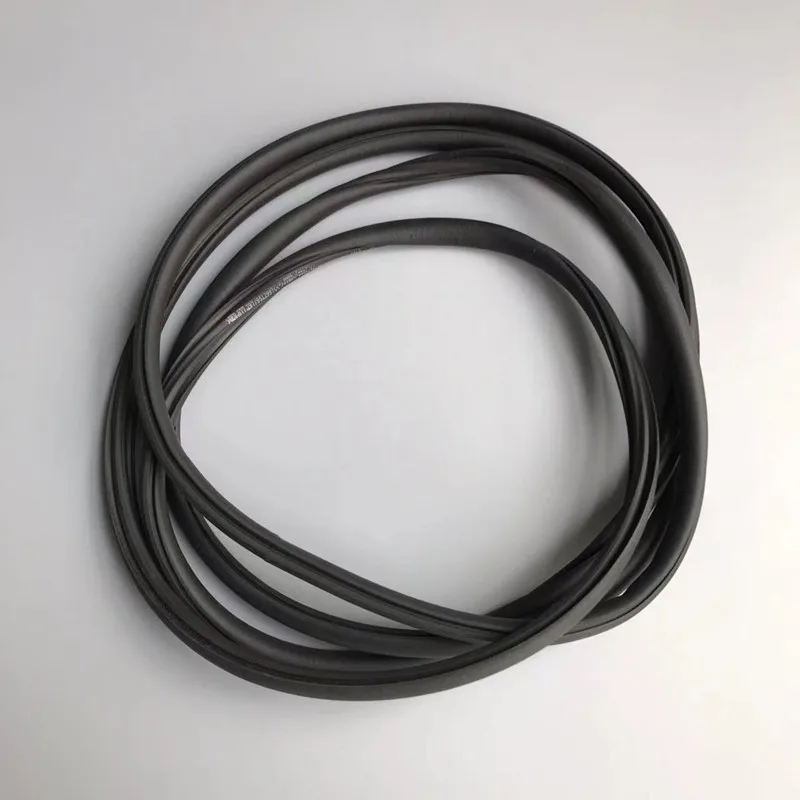 For Audi A4 (1998-2008)/A6 (1998-2011) original sunroof seal, part number 8E0877297 sunroof strip
For Audi A4 (1998-2008)/A6 (1998-2011) original sunroof seal, part number 8E0877297 sunroof strip