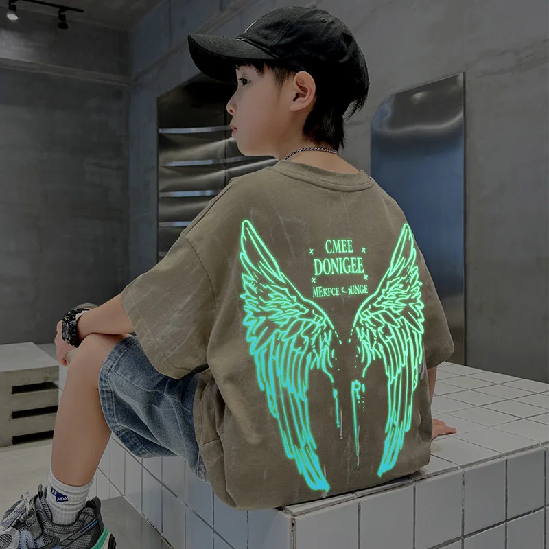 New Summer Kids Luxury Clothing Tee Tops With Angel Wing Reflective T-shirt for Tween Boys Short Sleeve Cotton Tshirt Age 5-14Y
New Summer Kids Luxury Clothing Tee Tops With Angel Wing Reflective T-shirt for Tween Boys Short Sleeve Cotton Tshirt Age 5-14Y