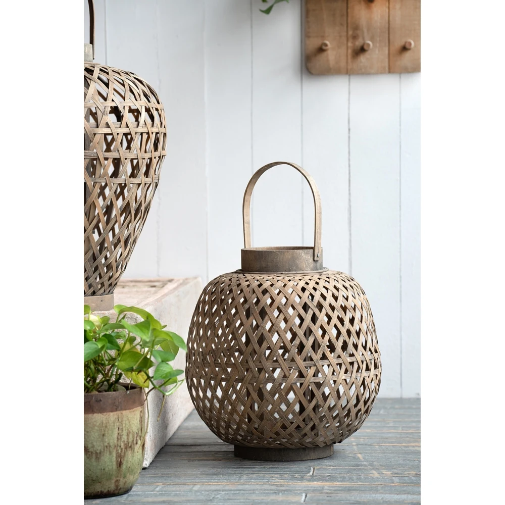 13x13x13.8" Coconio Wood Lattice Lantern-Oval
13x13x13.8" Coconio Wood Lattice Lantern-Oval