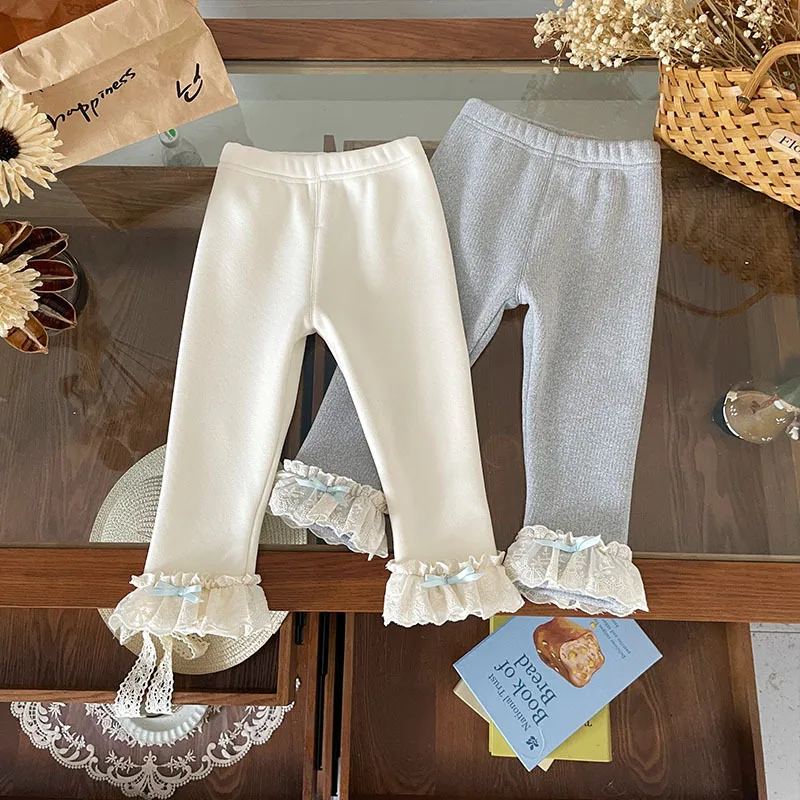 Детские утепленные брюки для девочек на флисе, осенне-зимние, с интегрированным бархатом, кружевными вставками и завязками, повседневные, для улицы
Детские утепленные брюки для девочек на флисе, осенне-зимние, с интегрированным бархатом, кружевными вставками и завязками, повседневные, для улицы