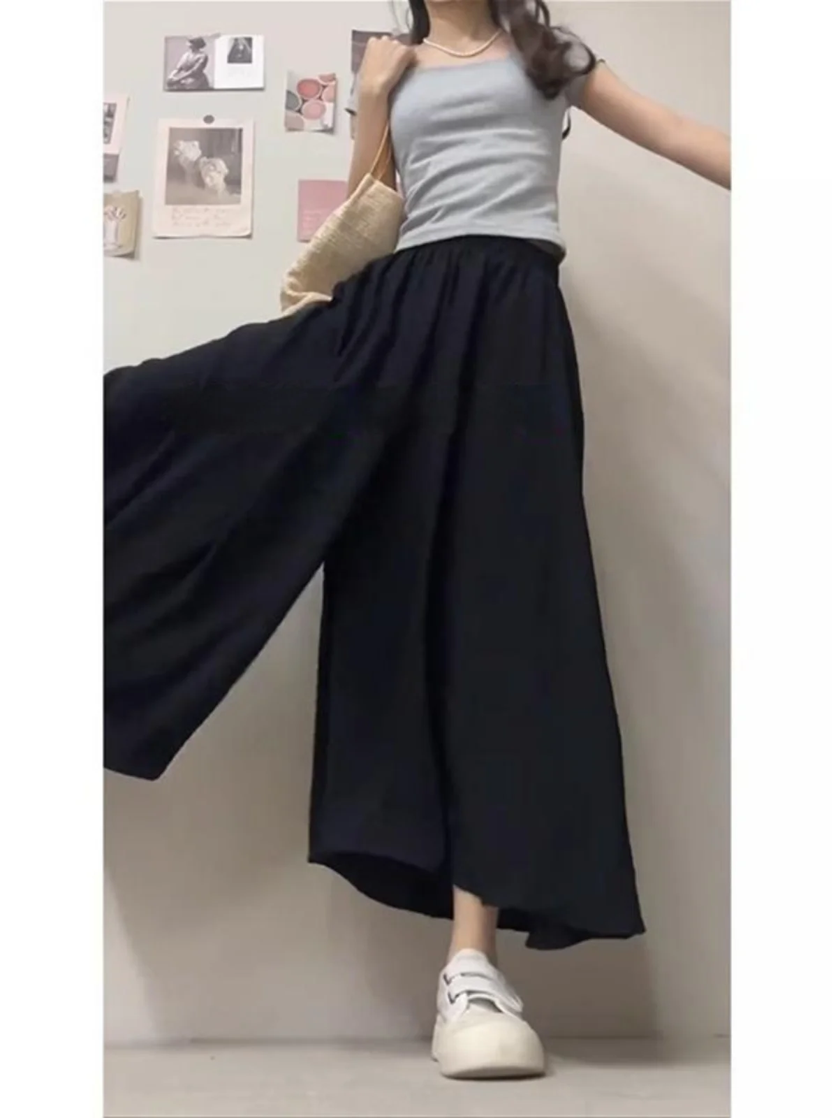 plus Size Women's Black Summer Thin Ice Silk Wide Leg Pants Hide Belly Skirt Pants Pear Shaped Body High Waist Nine Points
plus Size Women's Black Summer Thin Ice Silk Wide Leg Pants Hide Belly Skirt Pants Pear Shaped Body High Waist Nine Points