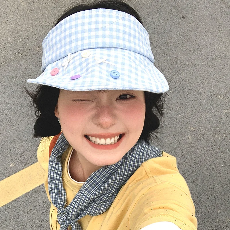 New Cute Bow Button Plaid Empty Top Hat Women's Summer Vacation Travel UV Protection Sunshade Foldable Soft Brim Sun Cap
New Cute Bow Button Plaid Empty Top Hat Women's Summer Vacation Travel UV Protection Sunshade Foldable Soft Brim Sun Cap