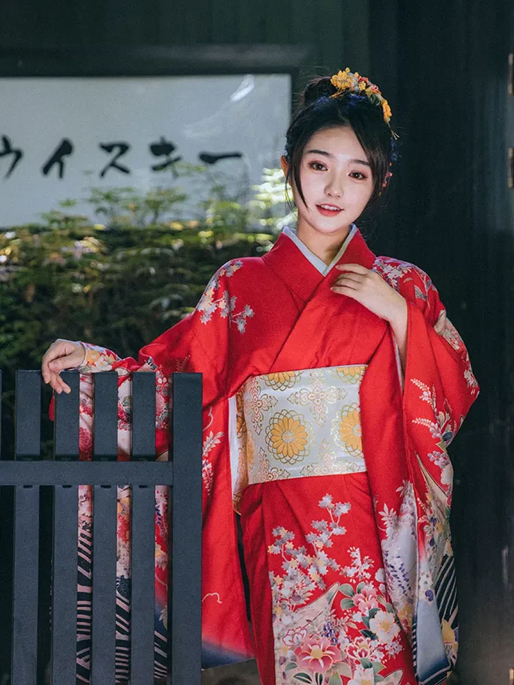 Women's Japanese Formal Furisode Kimono Red Color Traditional Floral Yukata Cosplay Costume Stage Performing Dress
Women's Japanese Formal Furisode Kimono Red Color Traditional Floral Yukata Cosplay Costume Stage Performing Dress