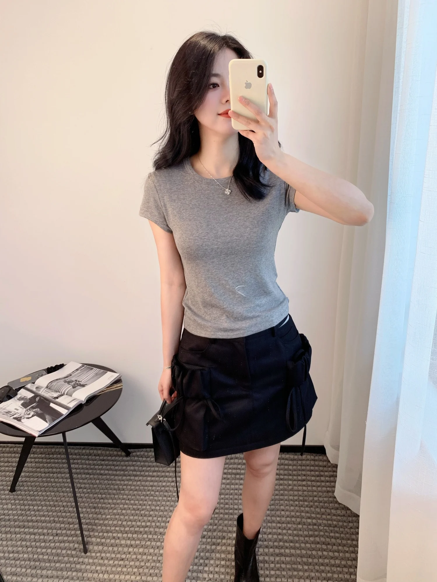 THOEY CHEN Women's Ruched ort Sve T-irt Pure Color Casual Fit Summer Top Lenzing Lyocell Fiber Cotton Wool Spandex
THOEY CHEN Women's Ruched ort Sve T-irt Pure Color Casual Fit Summer Top Lenzing Lyocell Fiber Cotton Wool Spandex