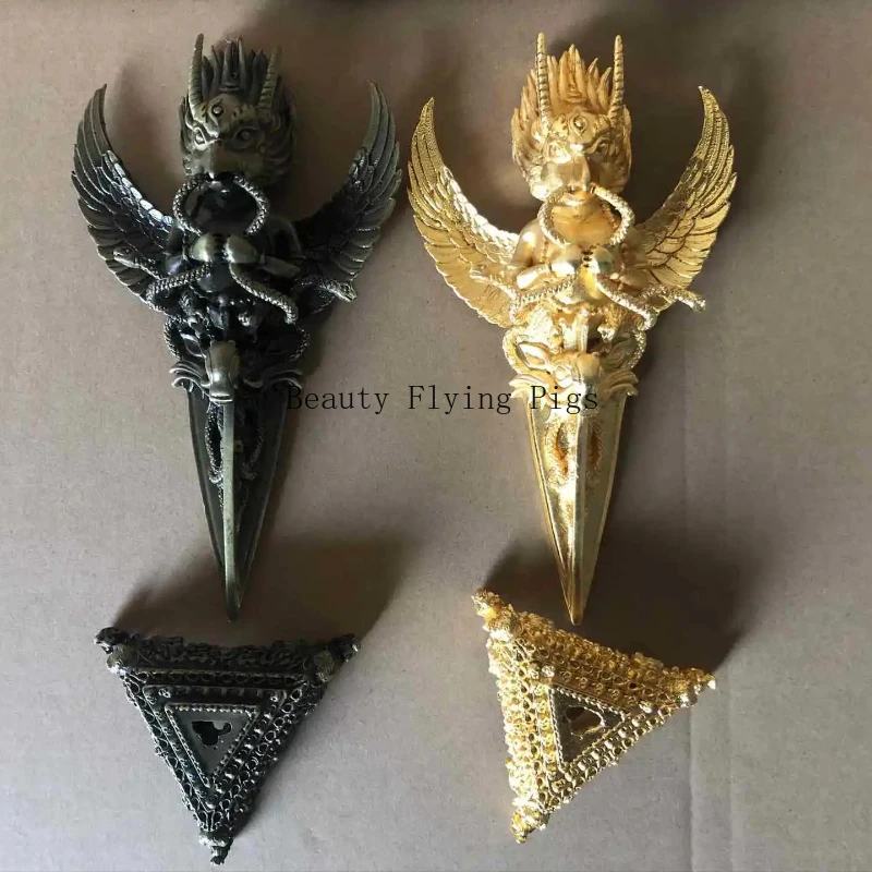 Pure copper alloy golden winged roc bird metal crafts, Tibetan Buddhist secret sect ornaments
Pure copper alloy golden winged roc bird metal crafts, Tibetan Buddhist secret sect ornaments