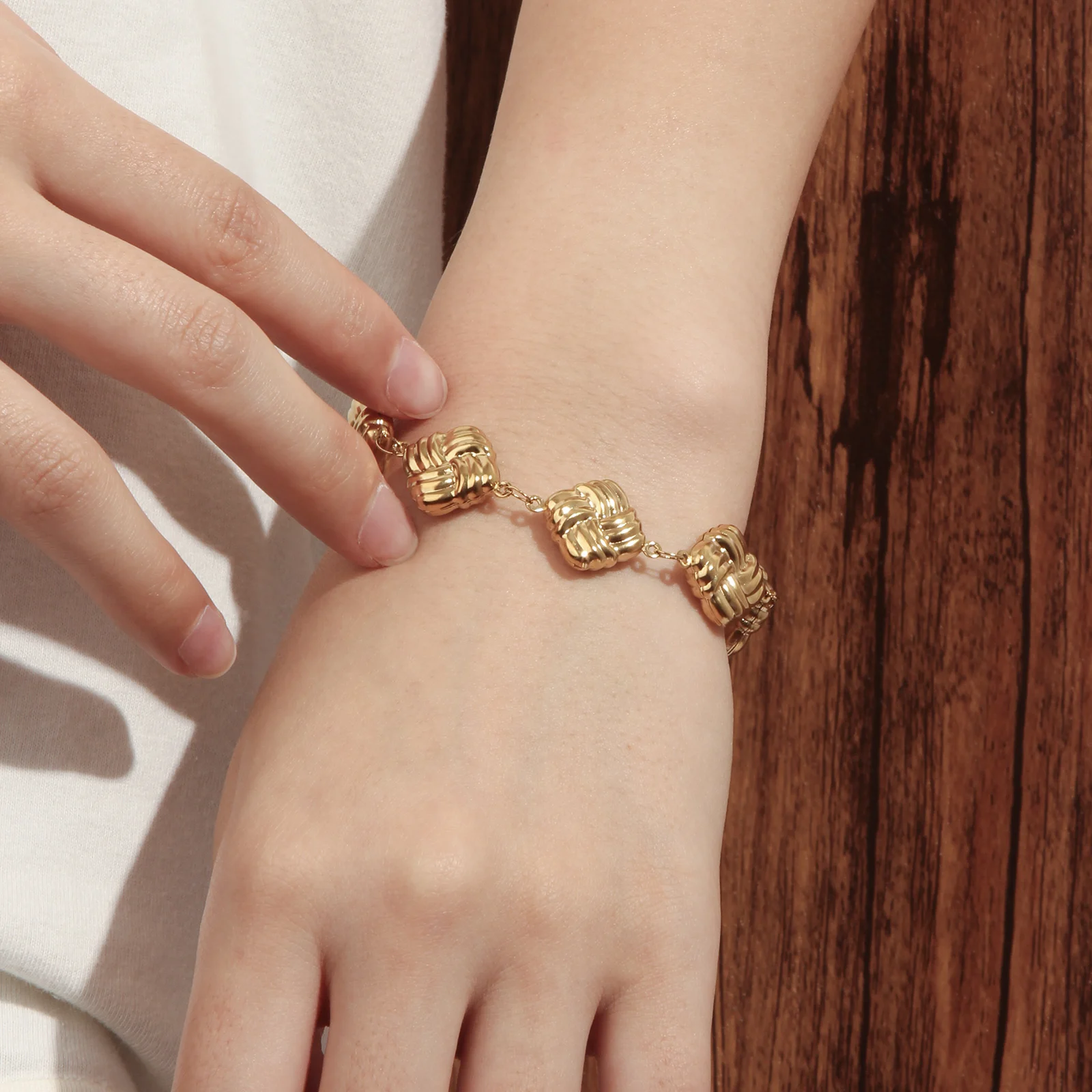 Golden Woven Square Charm Bracelet 304L Stainless Steel for Women
Golden Woven Square Charm Bracelet 304L Stainless Steel for Women