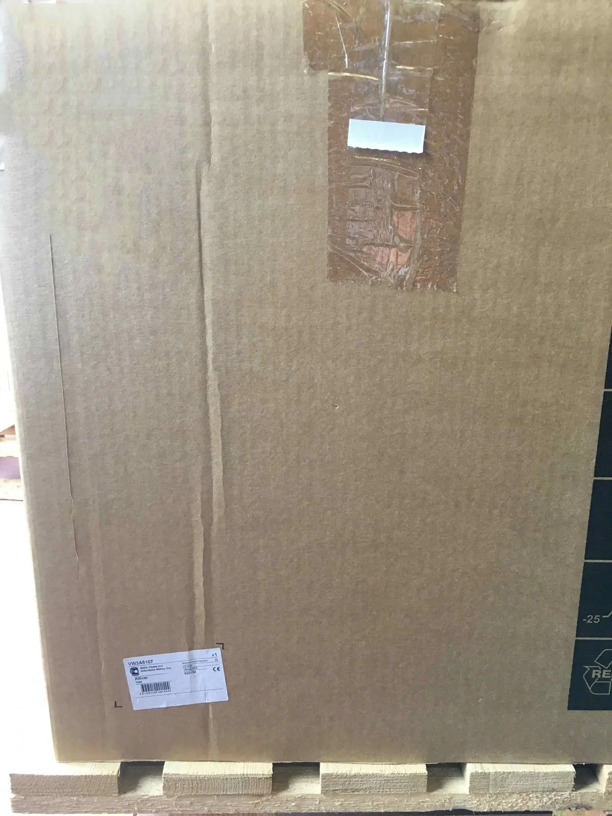 Brand New VW3A5106 VW3A5107 One Year Warranty
Brand New VW3A5106 VW3A5107 One Year Warranty