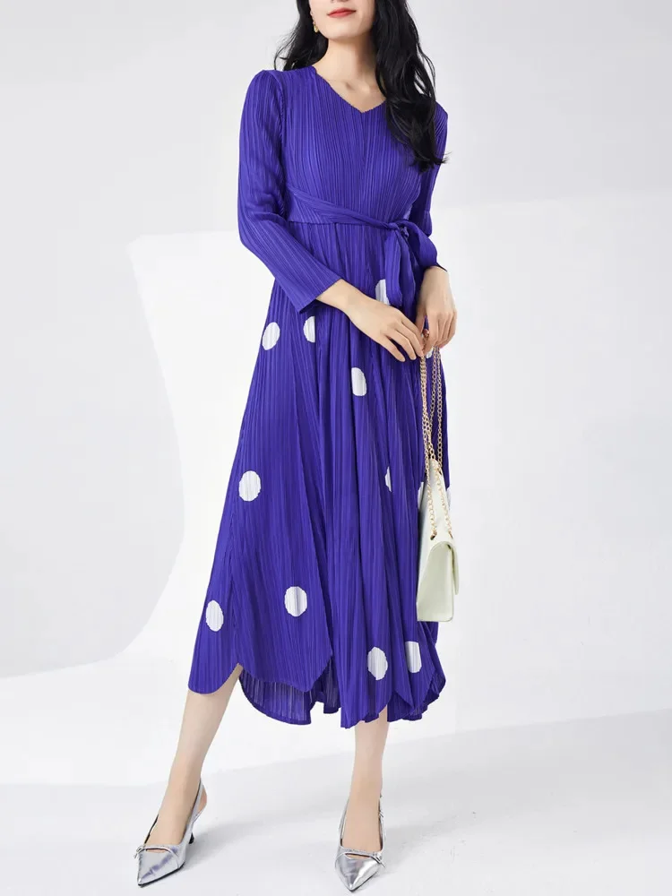 Pleated Print Dresses Women's V Neck High Waist Long Sleeve Bandage Fashion Dress 2025 Spring New 2DC1019
Pleated Print Dresses Women's V Neck High Waist Long Sleeve Bandage Fashion Dress 2025 Spring New 2DC1019