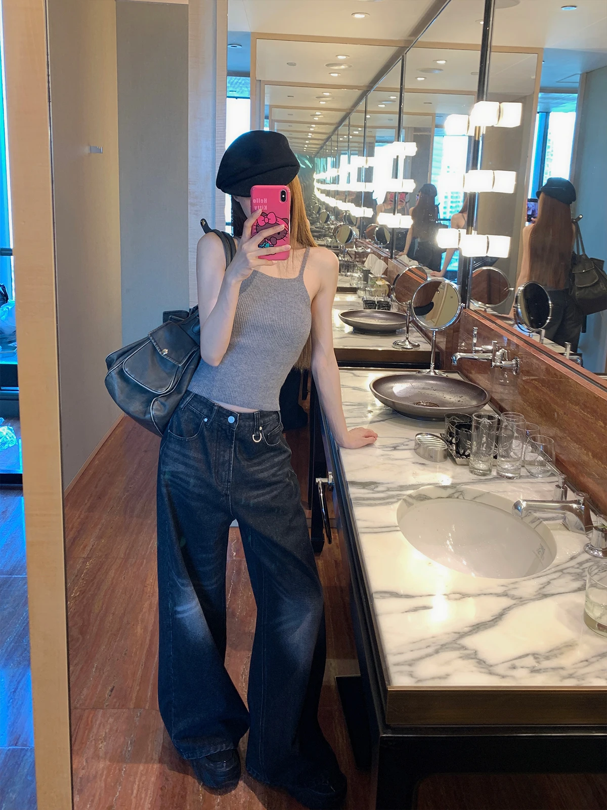 Винтажные широкие джинсы с эффектом потертости, модные свободные брюки для женщин на осень-зиму, повседневные, глубокого цвета
Винтажные широкие джинсы с эффектом потертости, модные свободные брюки для женщин на осень-зиму, повседневные, глубокого цвета