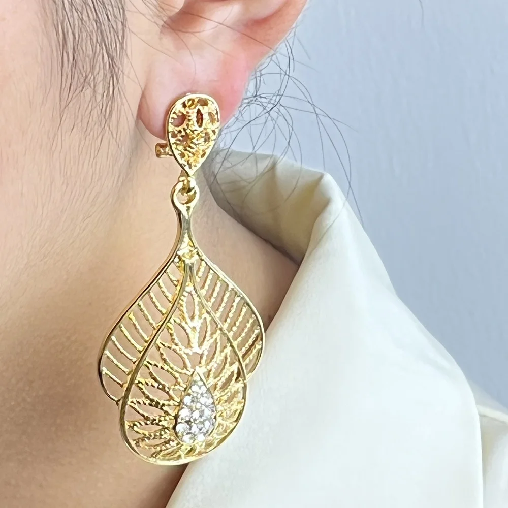 Fashion Retro Gold Plated Hollow Daily Wear Earrings Wedding Earrings Women's Earrings Jewelry Wholesale Free Shipping Free Ship
Fashion Retro Gold Plated Hollow Daily Wear Earrings Wedding Earrings Women's Earrings Jewelry Wholesale Free Shipping Free Ship