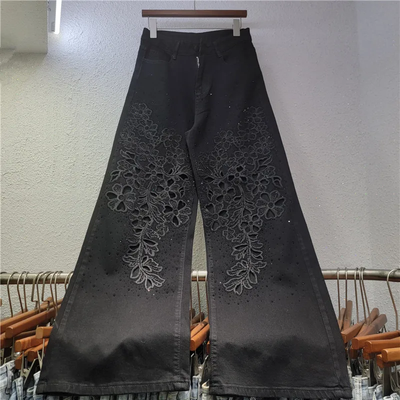 Fashionable New Spring Summer Women Wide Leg Jeans Hot Diamonds Embroidery Hollow Out All-match High Waist Long Denim Trousers
Fashionable New Spring Summer Women Wide Leg Jeans Hot Diamonds Embroidery Hollow Out All-match High Waist Long Denim Trousers