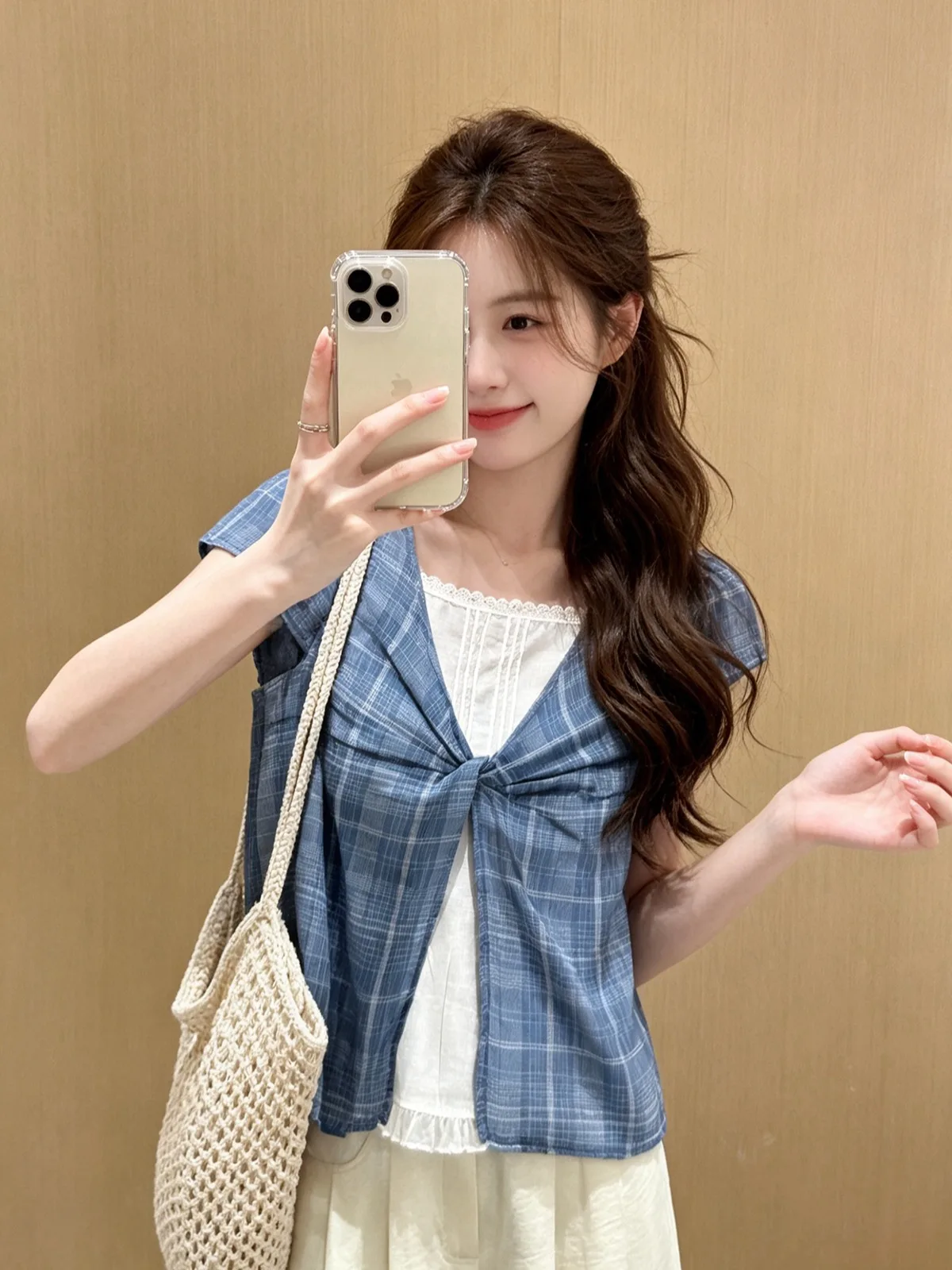 Blue Plaid Knot Fake Two-Piece Shirt Women's Summer New Sweet Style Short Sleeve Doll Top Skin-friendly Breathable Straight Cut
Blue Plaid Knot Fake Two-Piece Shirt Women's Summer New Sweet Style Short Sleeve Doll Top Skin-friendly Breathable Straight Cut