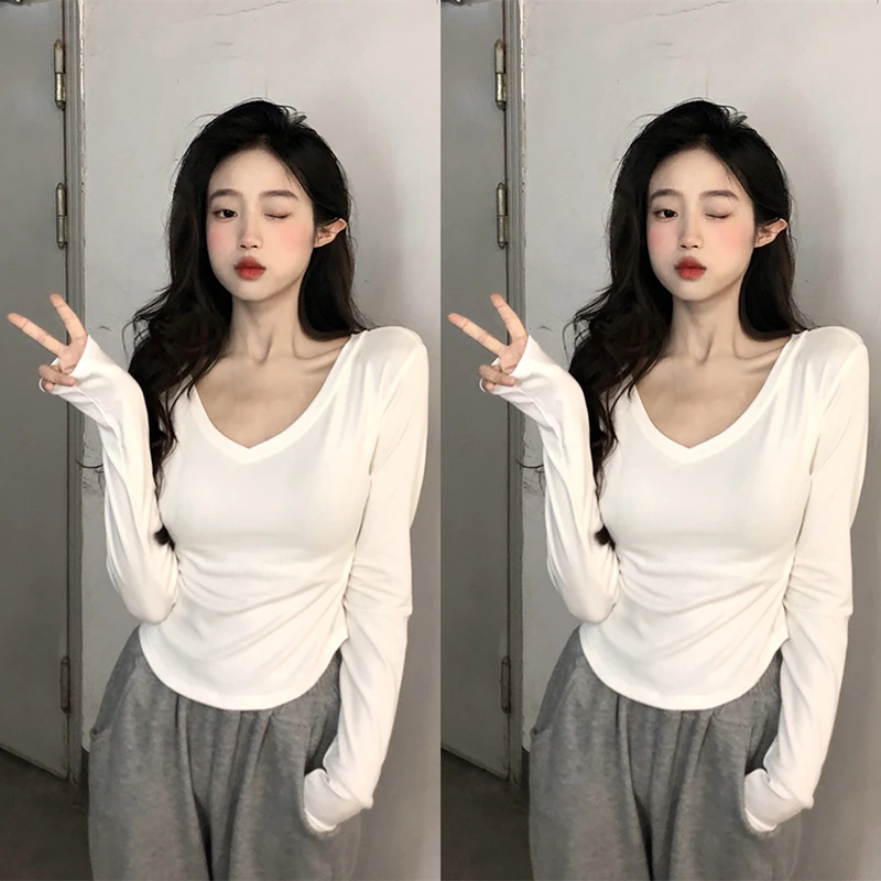 plus Size Women's Long Sleeve V-Neck T-Shirt Spring Autumn Korean Style Casual Fit Inner Wear Base Layer Belly Covering Top
plus Size Women's Long Sleeve V-Neck T-Shirt Spring Autumn Korean Style Casual Fit Inner Wear Base Layer Belly Covering Top